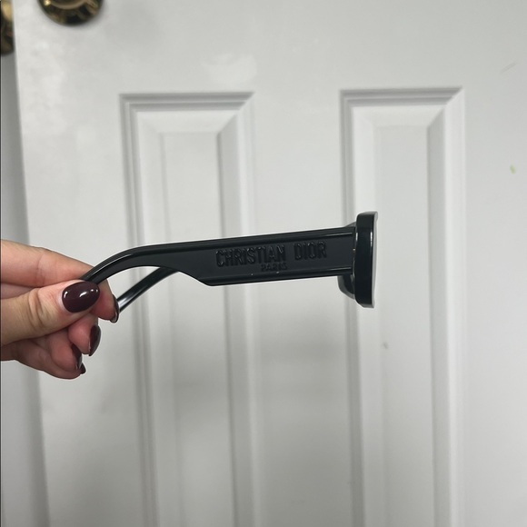 Dior Rectangular Sunglasses - Picture 3 of 4